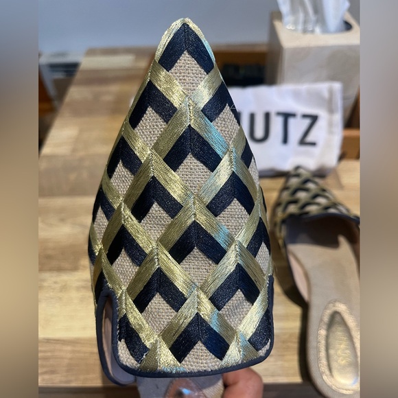 NIB Schultz Rose Nubuck and Fabric Mule - Picture 10 of 15